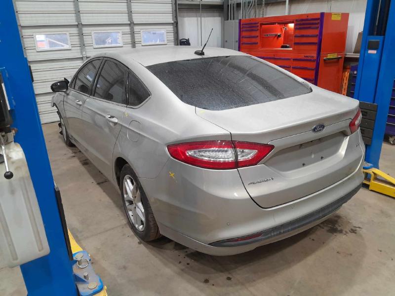 2015 Ford Fusion Front Door Regulator