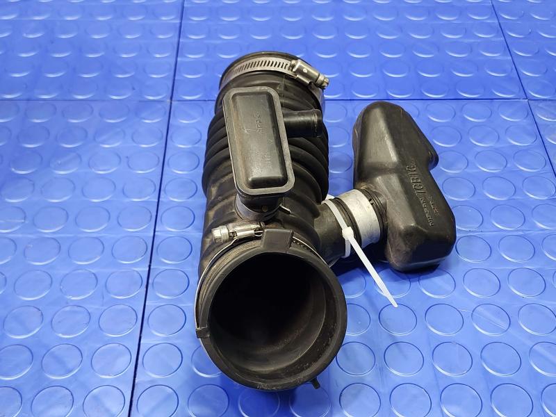 2013 Infiniti FX35 Air Intake Tube/Resonator