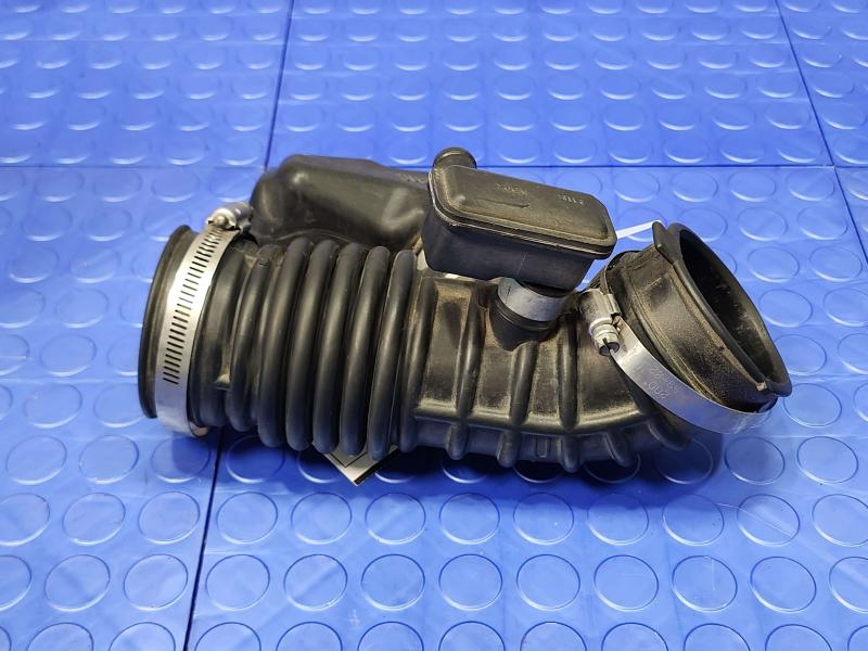 2013 Infiniti FX35 Air Intake Tube/Resonator