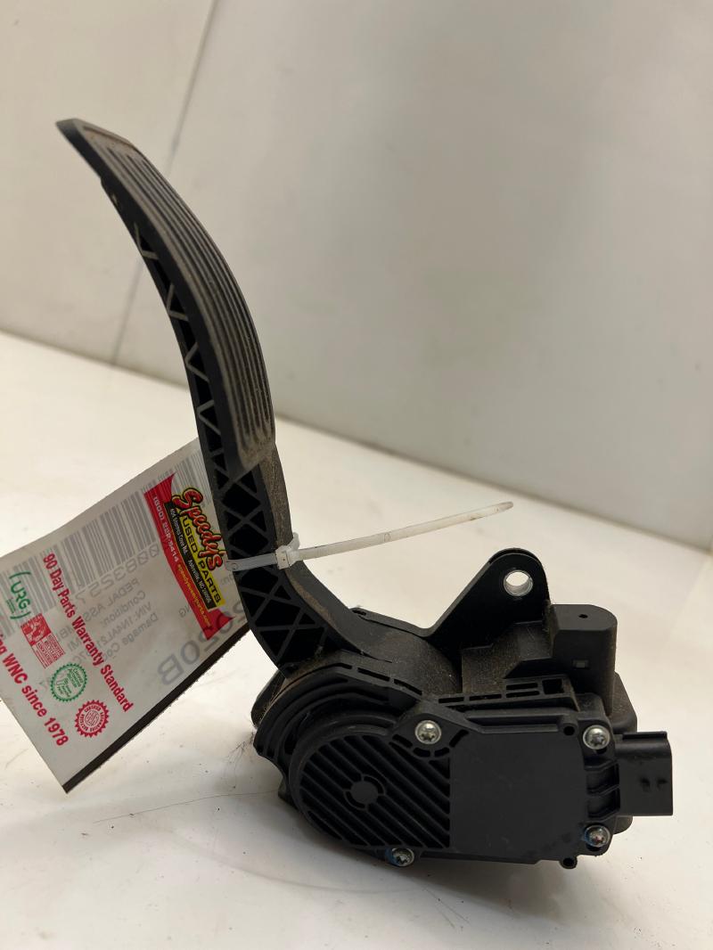 2007-12 Nissan Altima Maxima Accelerator Pedal Assembly OEM 18002-9HA0B