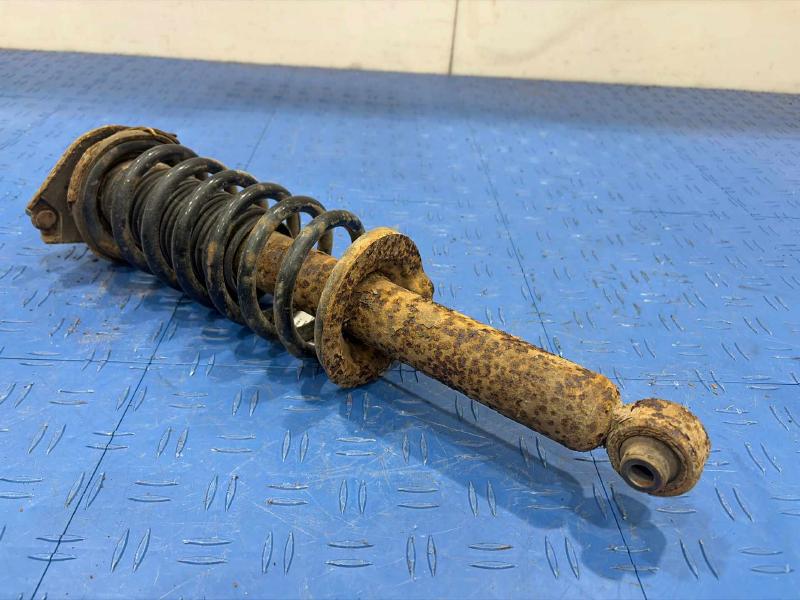 2010 Subaru Legacy Strut Assembly
