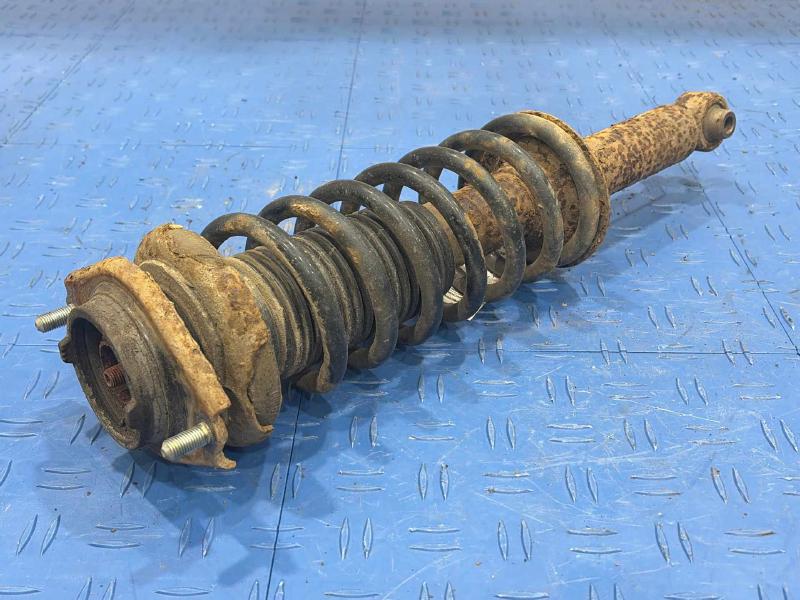 2010 Subaru Legacy Strut Assembly