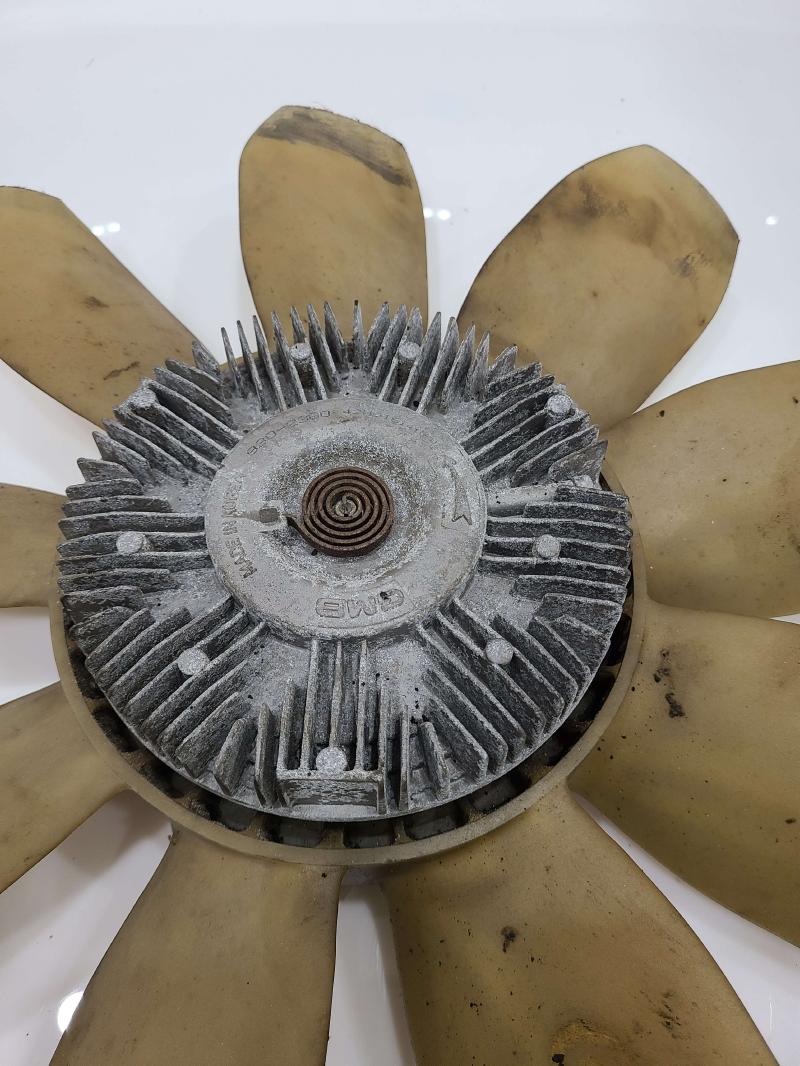 1999 Chevrolet Silverado 1500 Fan Clutch