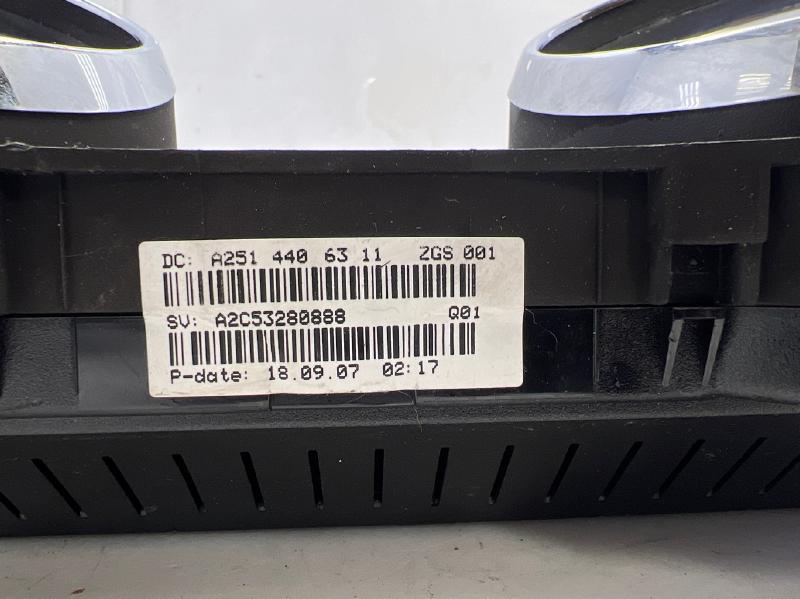 2008 Mercedes R-Class Speedometer