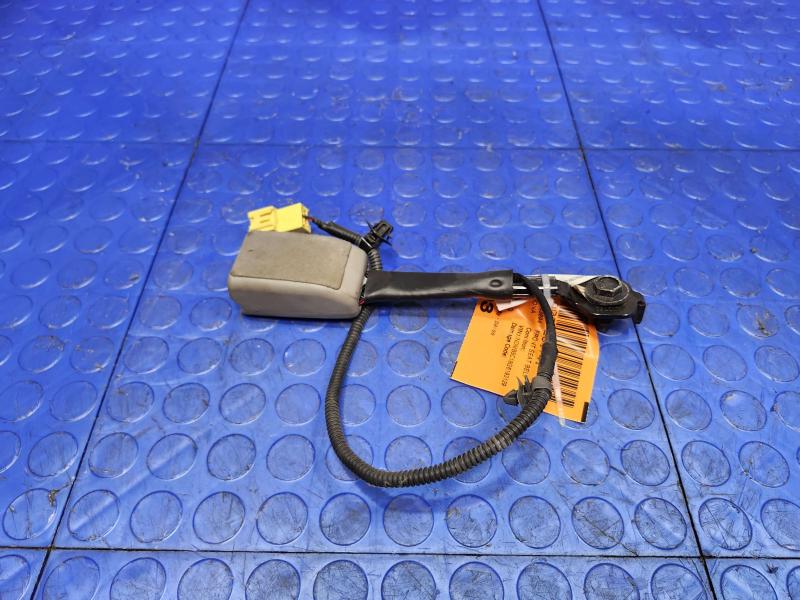 2016 Kia Sedona Front Seat Belt