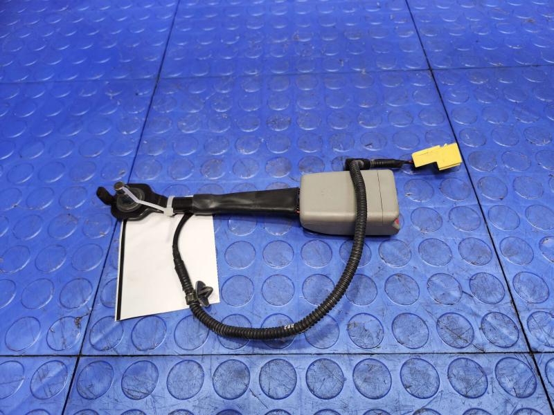 2016 Kia Sedona Front Seat Belt