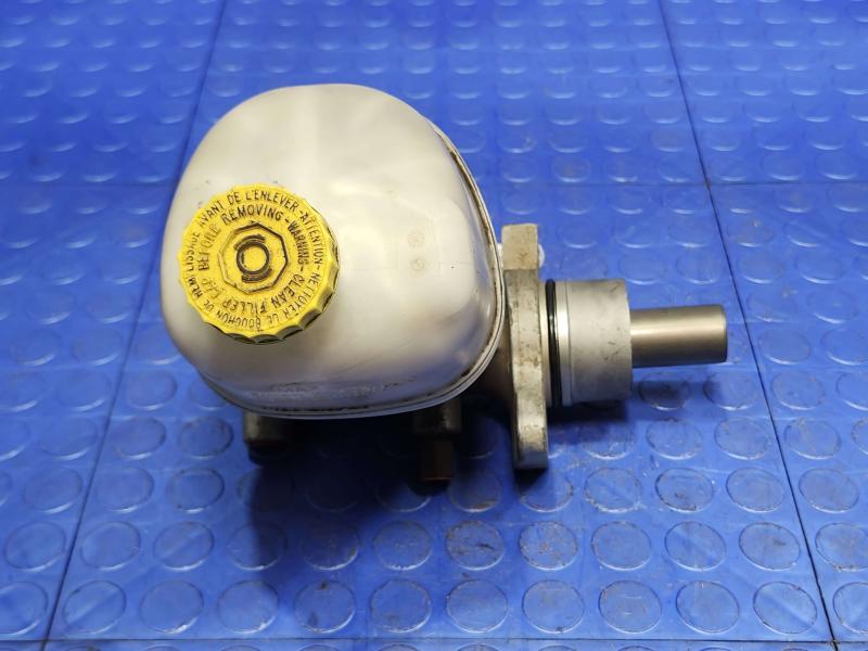 2002 Dodge Ram 1500 Master Cylinder