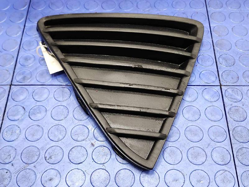 2013 Ford Focus Grille