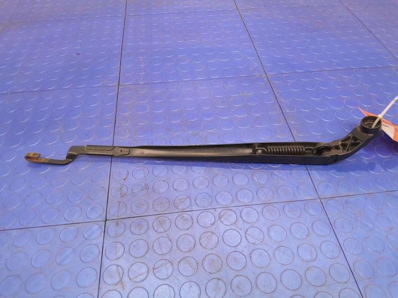 2011 Toyota Prius Wiper Arm