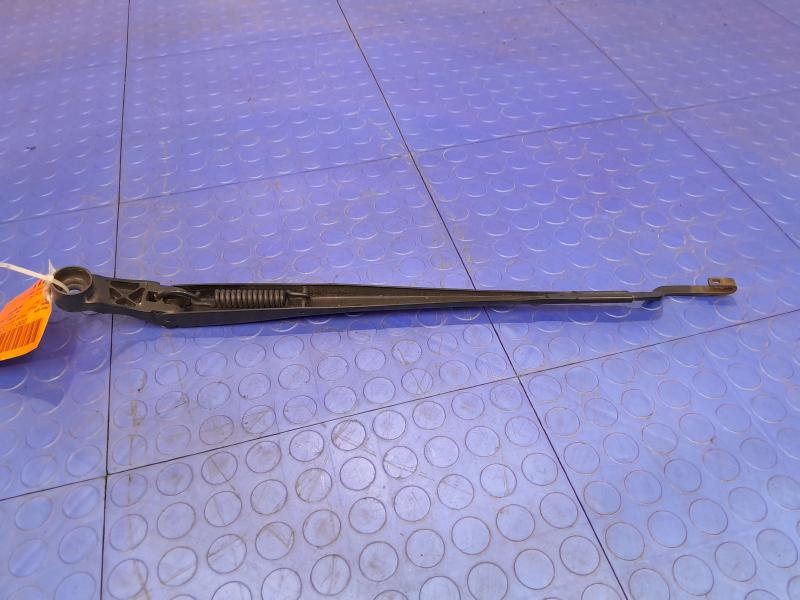 2011 Toyota Prius Wiper Arm