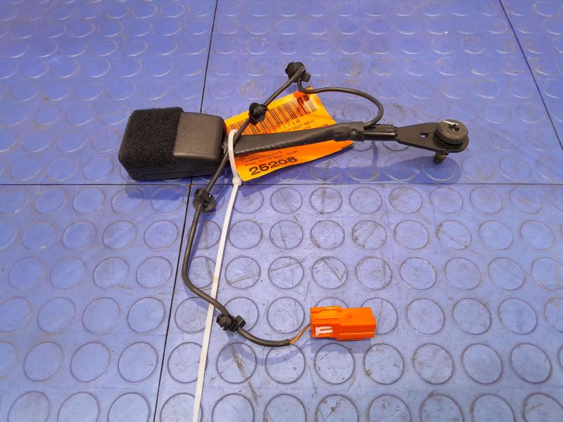2018 Jaguar XE Front Seat Belt