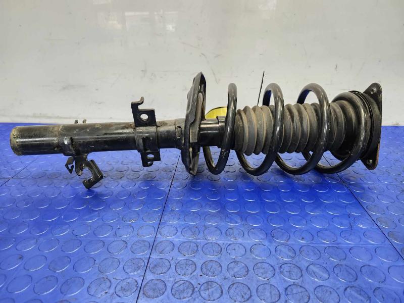 2016 Nissan Rogue Strut Assembly