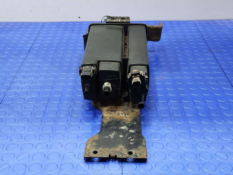 2011 Infiniti QX56 Evaporator Canister