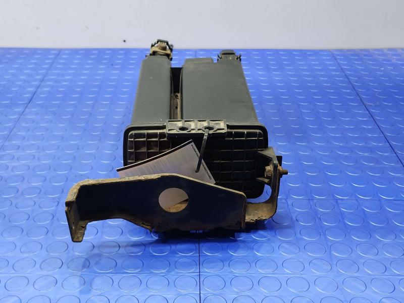 2011 Infiniti QX56 Evaporator Canister