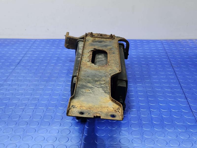 2011 Infiniti QX56 Evaporator Canister