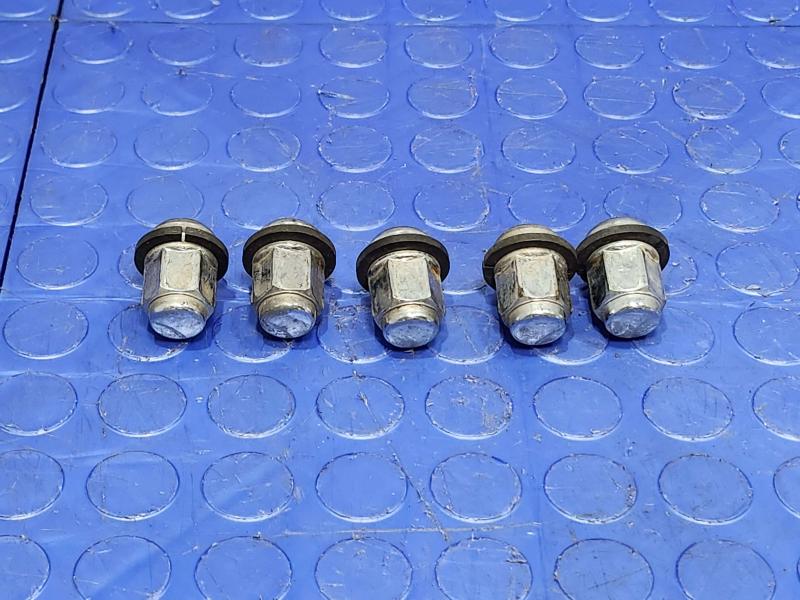 2013 Honda Civic Lug Nuts