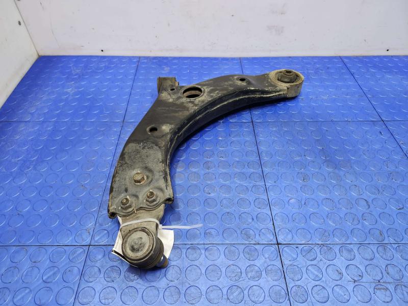 2016 Kia Sedona Lower Control Arm Front