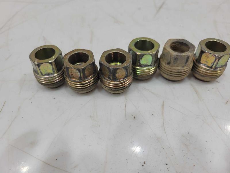 1994 GMC Sierra 1500 Lug Nuts