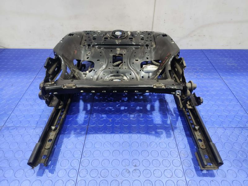 2014 Audi A7 Seat Track
