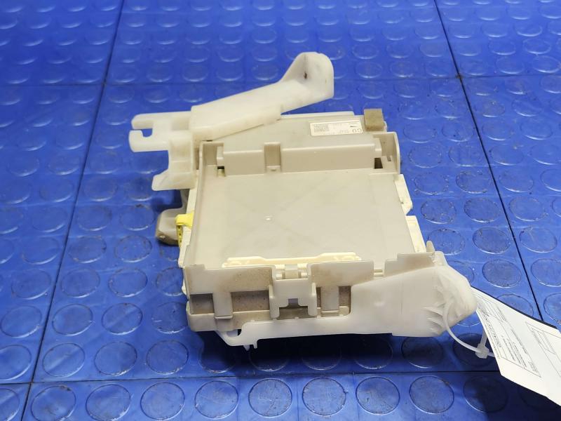 2013 Toyota Prius Cabin Fuse Box