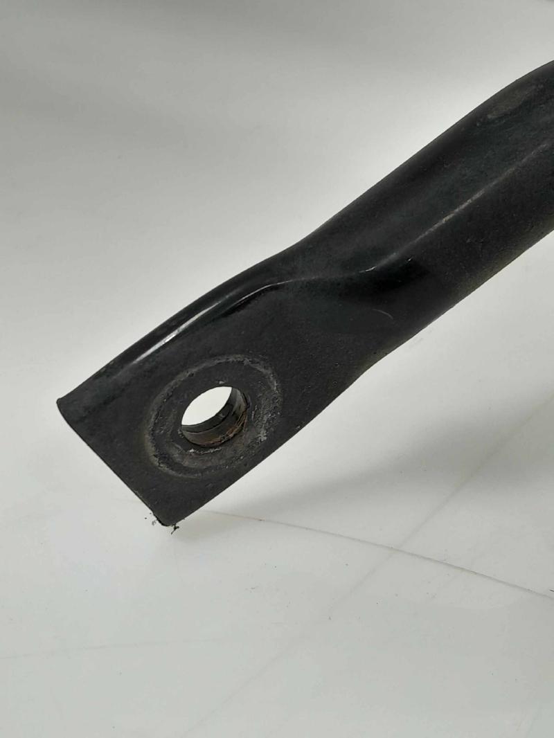 2014 - 2018 Jeep Cherokee Rear Stabilizer Bar Swaybar OEM 68157895AE