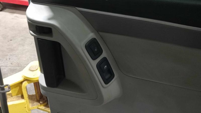 2009 Volkswagen Routan Rear Door Trim Panel