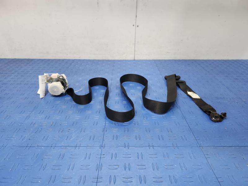 2013 Toyota Yaris Rear Seat Belt
