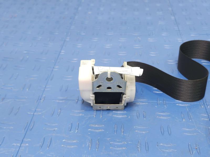 2013 Toyota Yaris Rear Seat Belt
