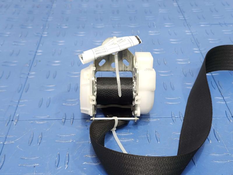 2013 Toyota Yaris Rear Seat Belt
