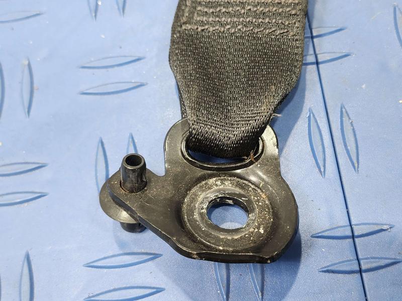 2013 Toyota Yaris Rear Seat Belt