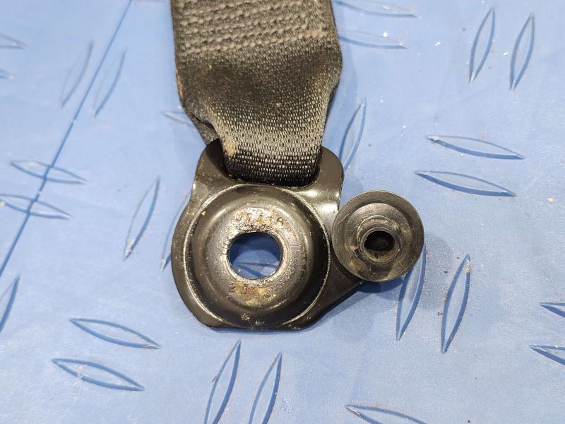 2013 Toyota Yaris Rear Seat Belt