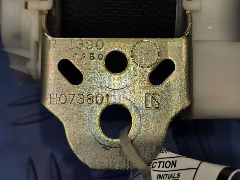 2013 Toyota Yaris Rear Seat Belt