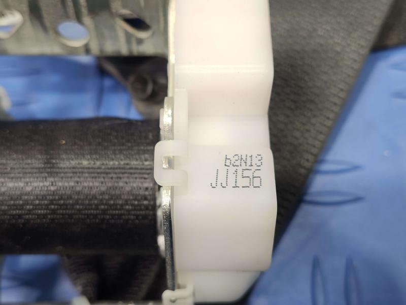 2013 Toyota Yaris Rear Seat Belt