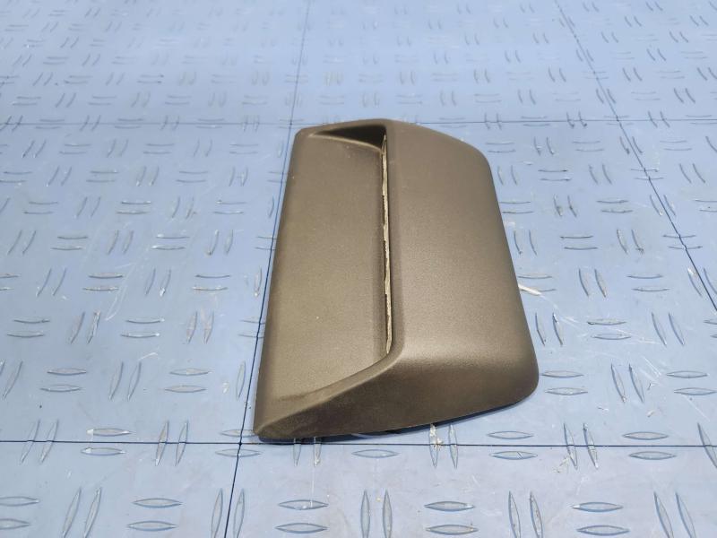 2013 Toyota Camry 3Rd Brake Light Avoidance Lamp