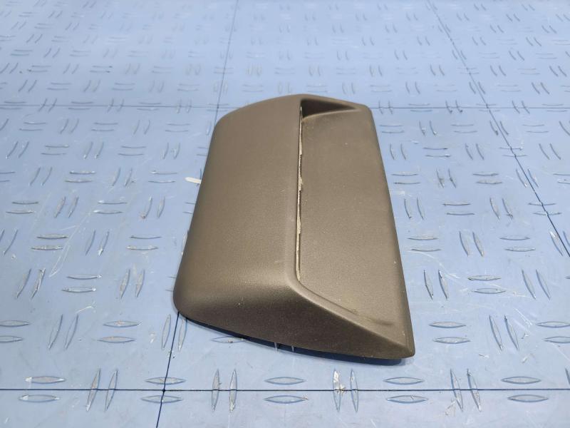 2013 Toyota Camry 3Rd Brake Light Avoidance Lamp
