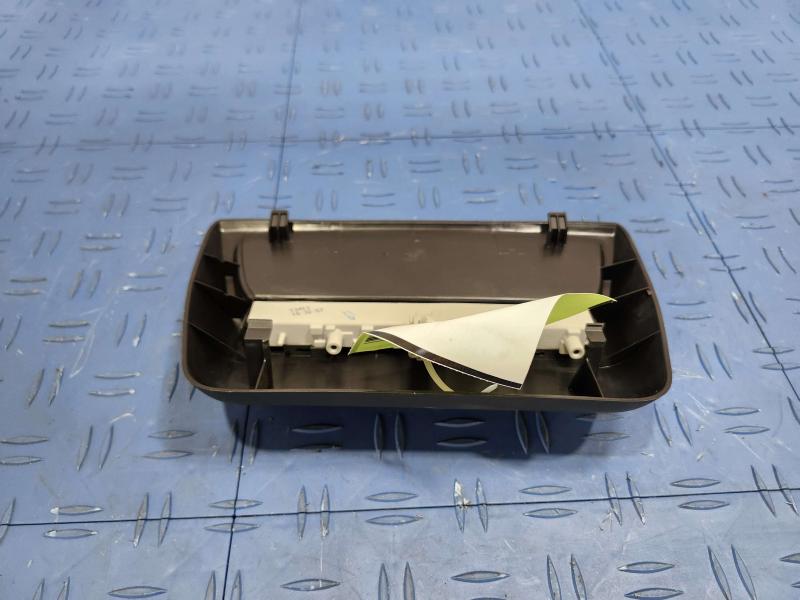 2013 Toyota Camry 3Rd Brake Light Avoidance Lamp