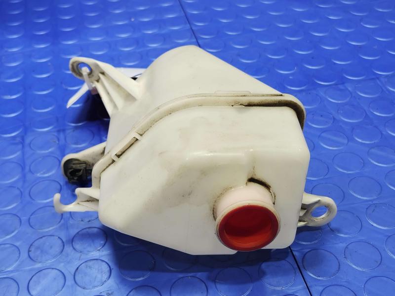 2019 Toyota Camry Coolant Recovery Bottle