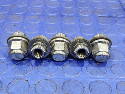 2017 Toyota Prius Lug Nuts