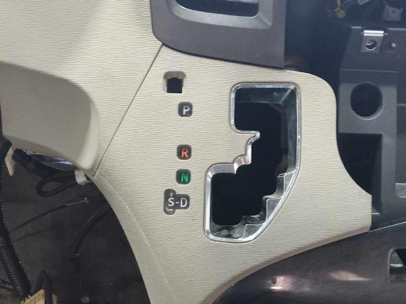 2011 Toyota Sienna Dash Panel