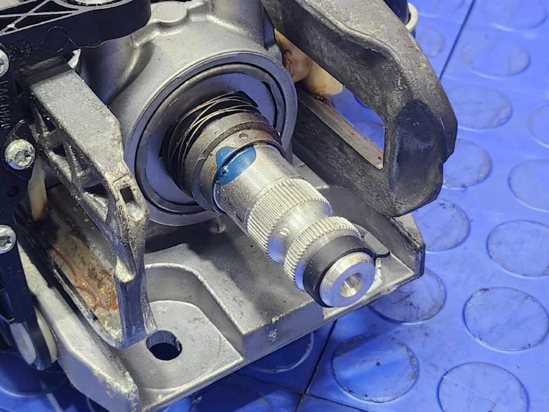 2011 BMW 535i Steering Column