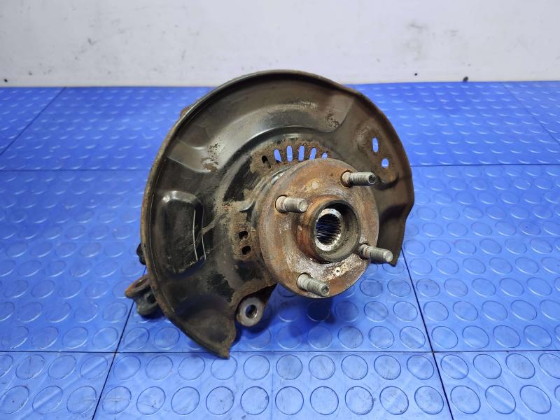2015 Toyota Prius Spindle Knuckle Front