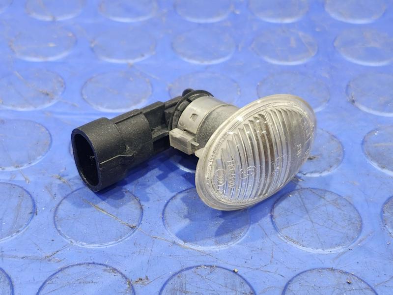 2011 Maserati Quattroporte Fog/Mark/Park/Turn Light/Lamp