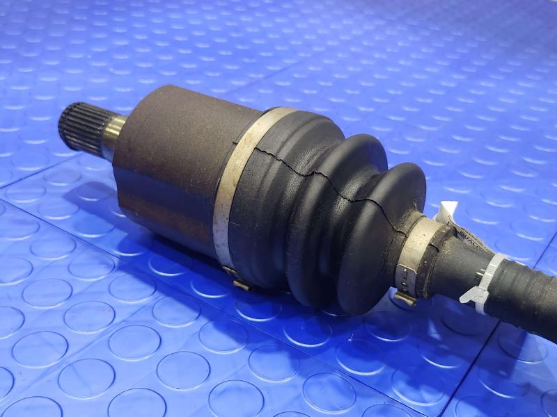 2011 Kia Sorento Axle Shaft
