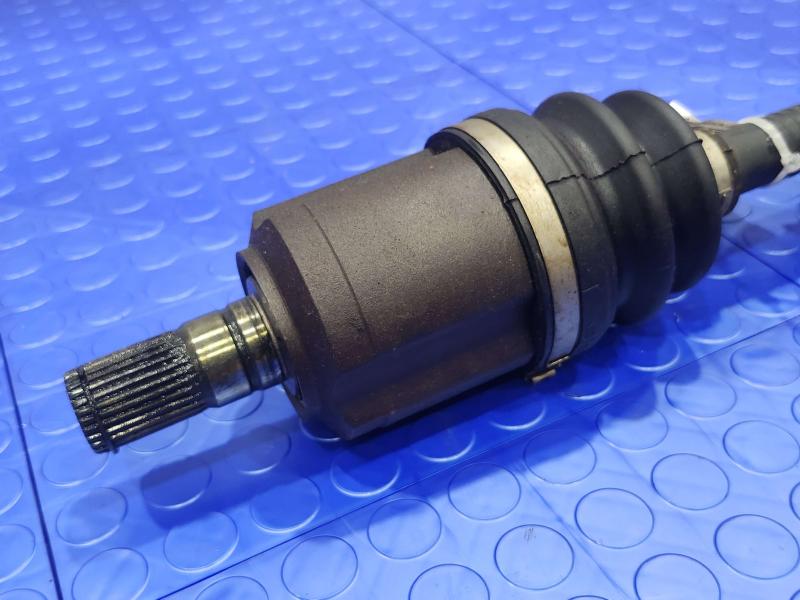 2011 Kia Sorento Axle Shaft