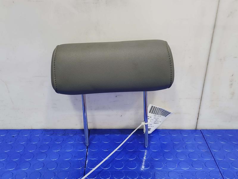 2017 Chevrolet Silverado 2500 Headrest