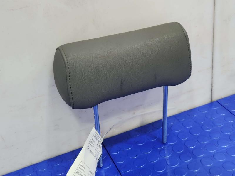 2017 Chevrolet Silverado 2500 Headrest