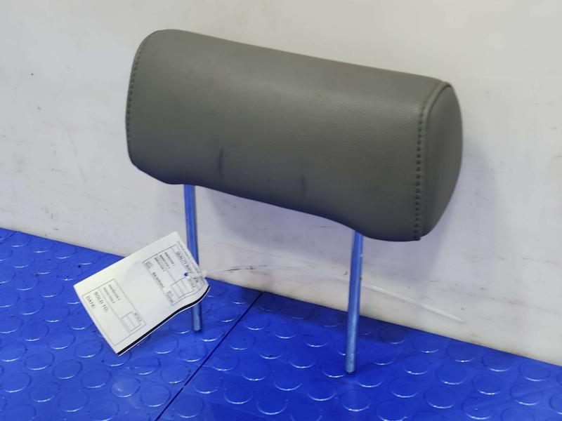2017 Chevrolet Silverado 2500 Headrest