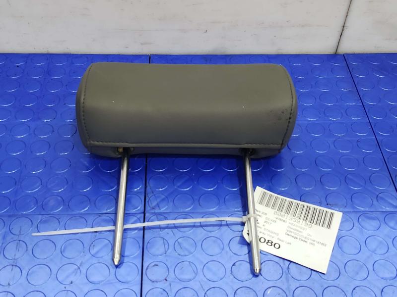 2017 Chevrolet Silverado 2500 Headrest