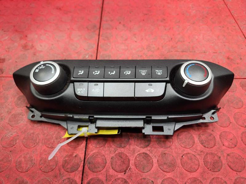 2014 Honda CR-V Heater A/C Control