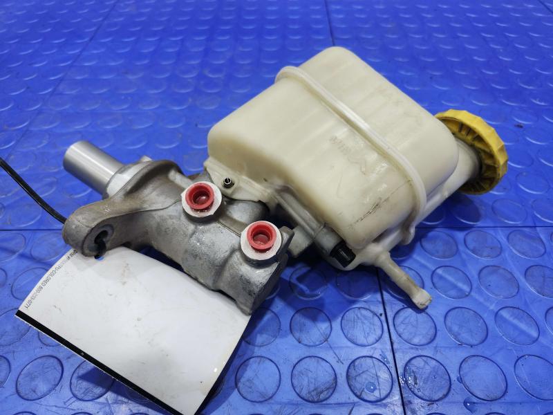 2015-2017 Chrysler 200 Brake Master Cylinder Assembly Genuine OEM 68245358AA